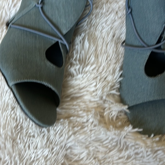 New fabric denim peep elastic crisscross kitten heel casual booties shoe Sz 7.5M - Picture 6 of 13